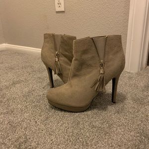 Tan Sued heller Tassel Booties